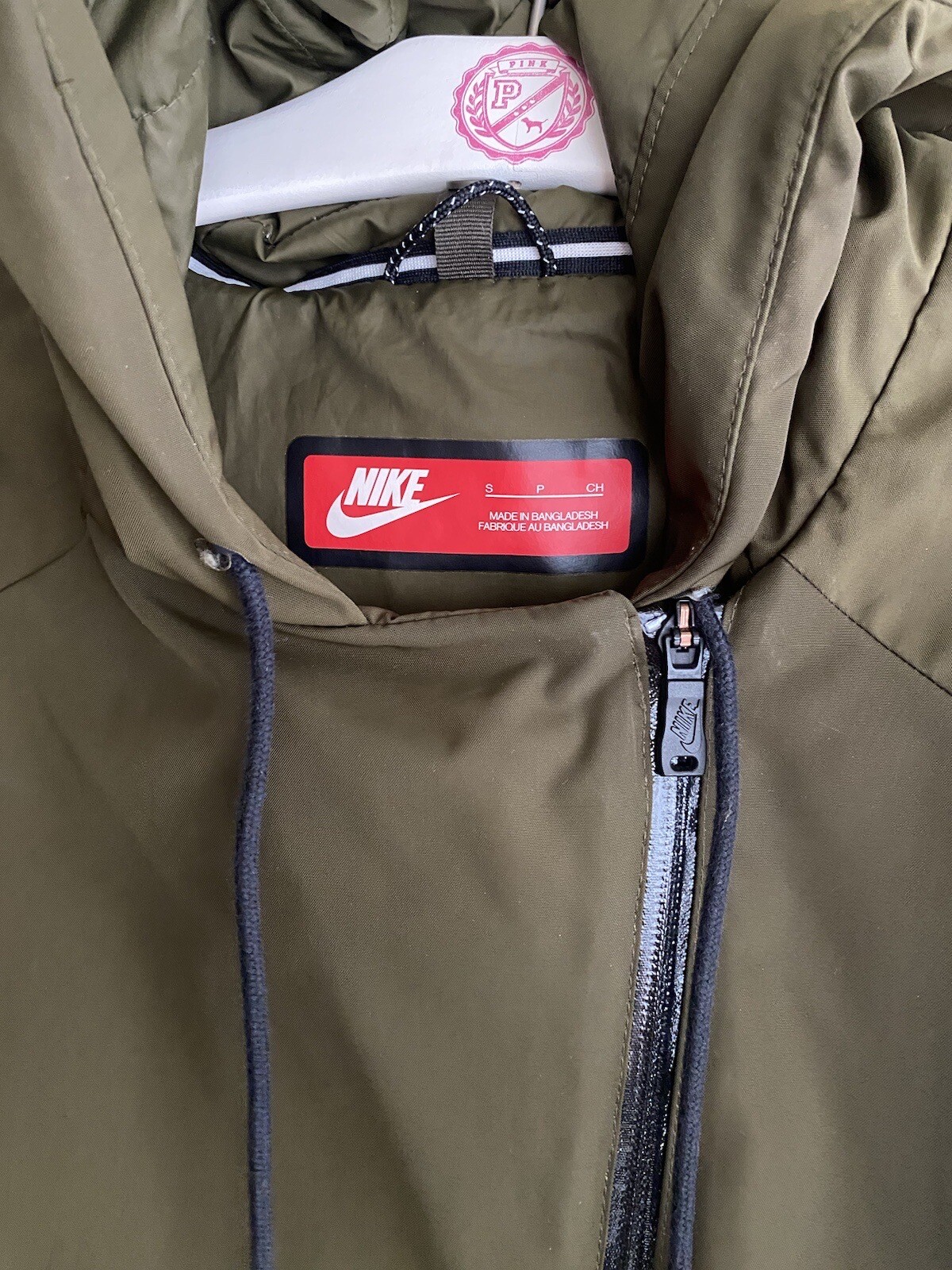 Nike Women’s Rain Jacket Olive Green Black Windbreake… Gem