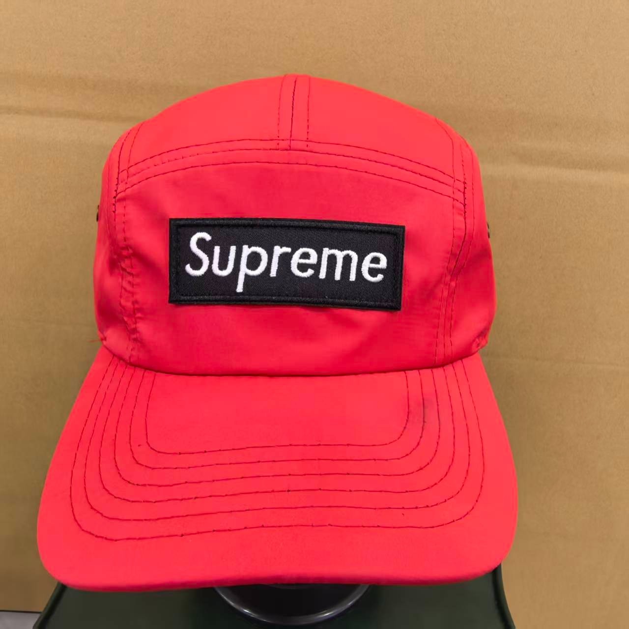Supreme unisex red baseball cap outdoor sports and casual adjustable hat