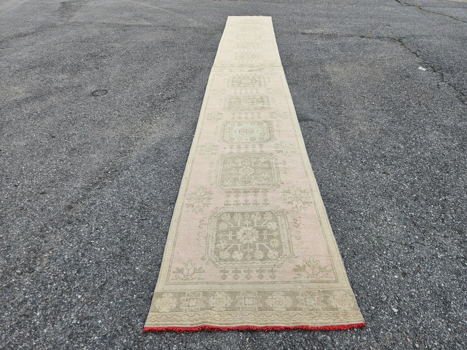 Alfombra de corredor de pasillo turca hecha a mano vintage extra larga rosa 3x23, 39"x285" Foto 3 de 4