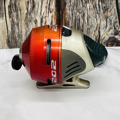 Zebco 202XR Spincast Reel Adjustable Drag 202XR-GWKA Right Handed Fishing