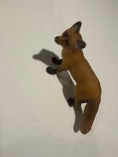 Schleich 2010 Red Fox Animal Figure Retired 14648 3" Long Used