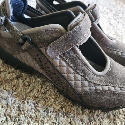 Allrounder by Mephisto Niro Rhinestone Brown Suede Quilted Mary Jane Shoes 8.5