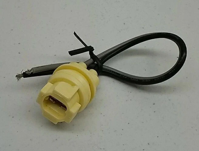 S-99 Carquest Double Contact Side Marker Light Socket/Pigtail Assembly - Image 2 of 4