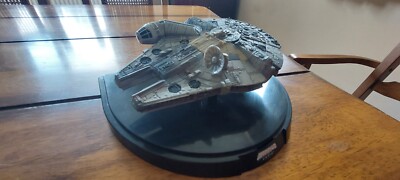 Starwars Die Cast Titanium Series Millenium Falcon Sammlerstück 2006 