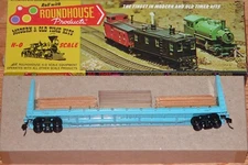 HO ROUNDHOUSE 1300 60' BULKHEAD FLAT CAR UNDECORATED BUILT PAINTED WITH LOAD