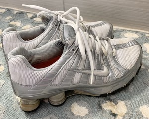 womens nike shox white and silver