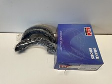 Bremsschuhe Set Für Mercedes ML270 ML320 ML350 ML430 ML500 ML55 AMG Bremsschuhe Set Für Mercedes ML270 ML320 ML350 ML430 ML500 ML55 AMG