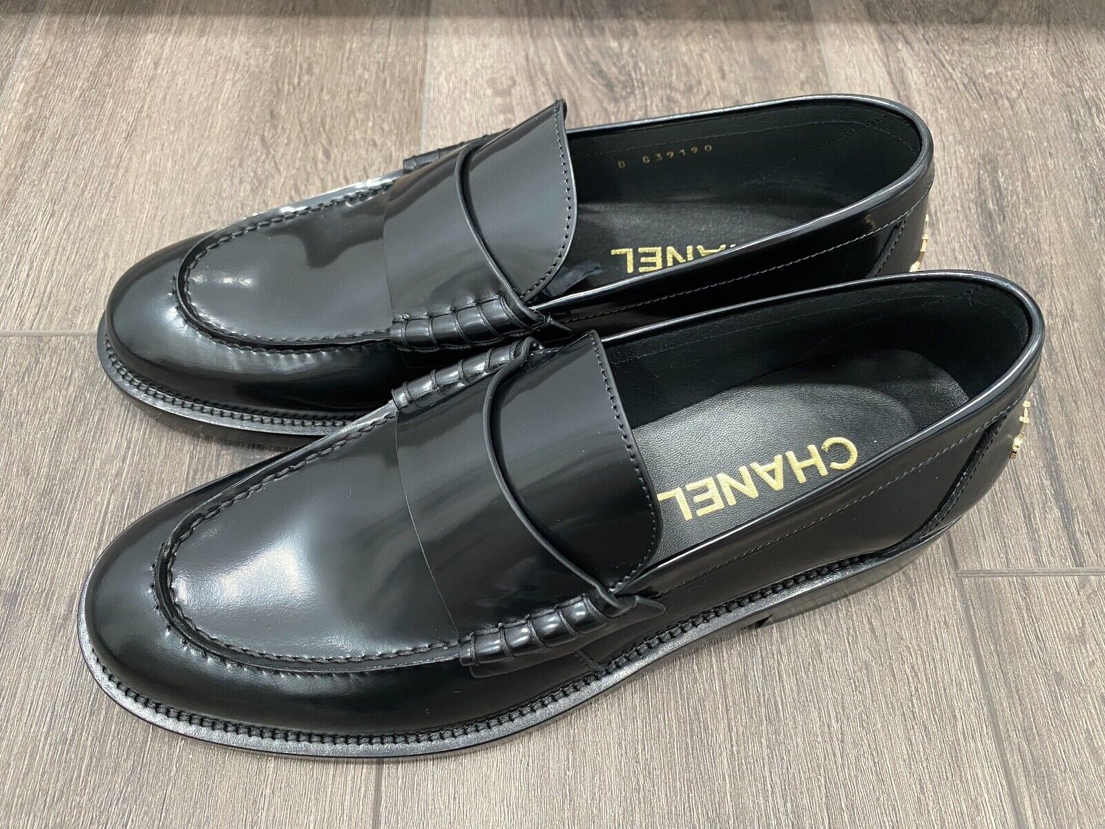 2023 CHANEL BLACK LEATHER LOAFERS OXFORD SHOES 37.5 NEW