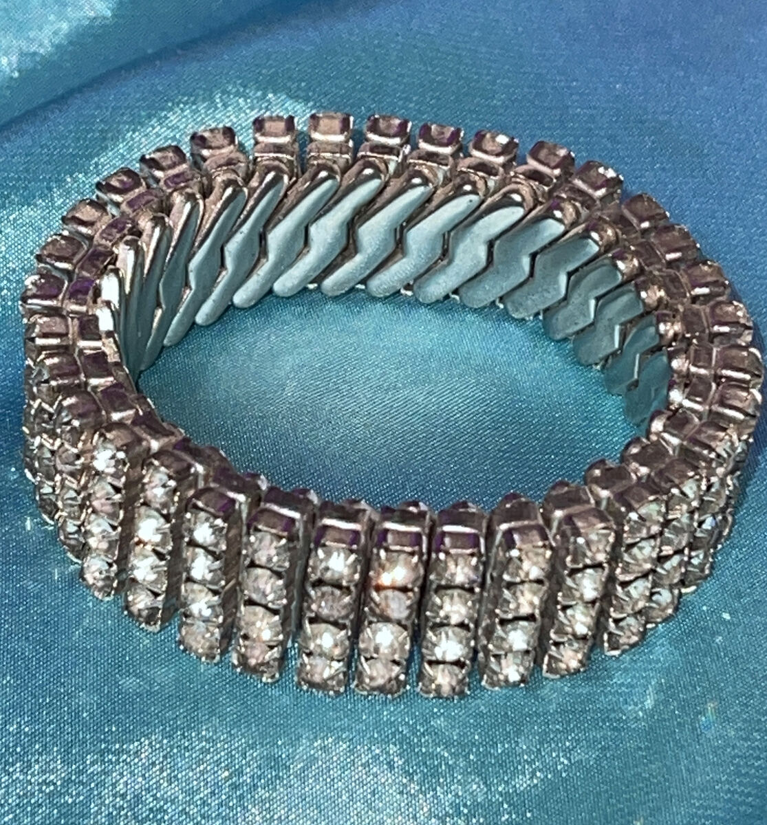 Rhinestone Stretch Metal Bracelet - Vintage 1960's Silver Rhinestone Stretch Metal Bracelet - Vintage 1960's Silver
