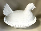 Vintage Indiana Milk Glass Hen on Nest Beaded Edge Covered Dish 7" x 5 1/2"