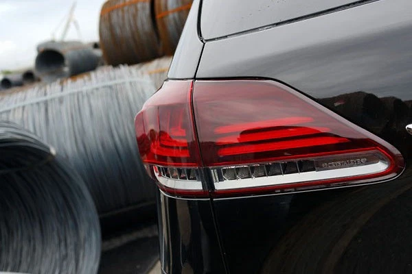 Novas lanternas traseiras de LED para 2010-2015 Lexus RX350 RX450h com sinais de seta sequenciais - Imagem 3 de 4