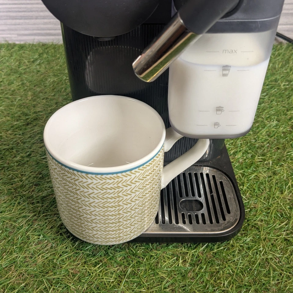De'Longhi Lattissima One EN510.B, photo 2 of 5
