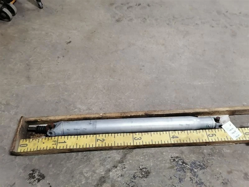 Eje de transmisión trasero 2x2 compatible con 15-17 ESCALADE 1213532 Foto 2 de 4