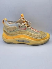 Nike Cosmic Unity 3 Size 11.5 - The Hive Pale Vanilla Sea Coral Yellow CLEAN 