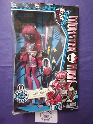 Mattel Monster High Catty Noir Neu Scaremester Puppe Neu im Karton 2013