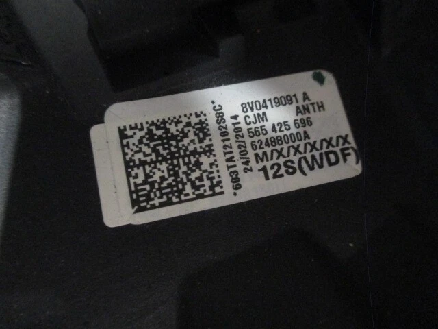 Audi A3 2015 volante con controles OEM Foto 3 de 3