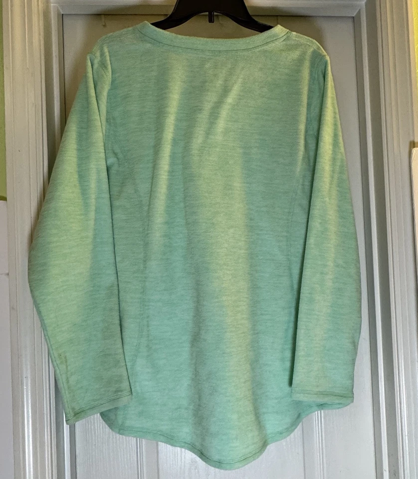 Suéter de manga larga con cuello en V verde menta Made For Life Foto 3 de 4