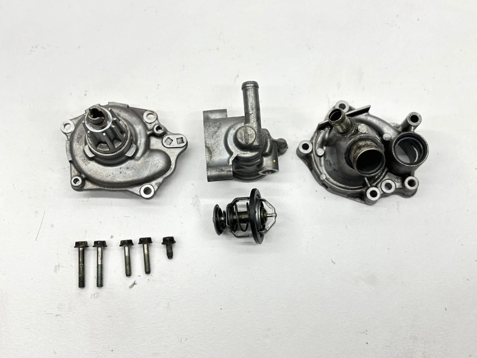 2007-2012 Honda CBR600RR Water Pump Impeller OEM Cover Housing 2009 CBR 600 RR