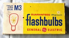 RARE Vintage Flashbulb General Electric GE M3 Flashbulbs 7 Bulbs In Original Box