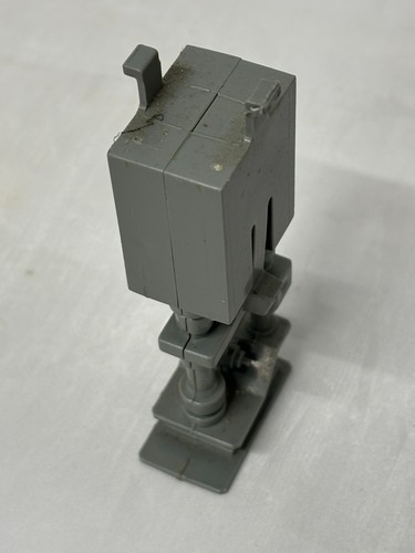 Vintage Star Wars Parts - Incl. Snowspeeder, X-Wing, Millennium Falcon & More - Picture 17 of 58