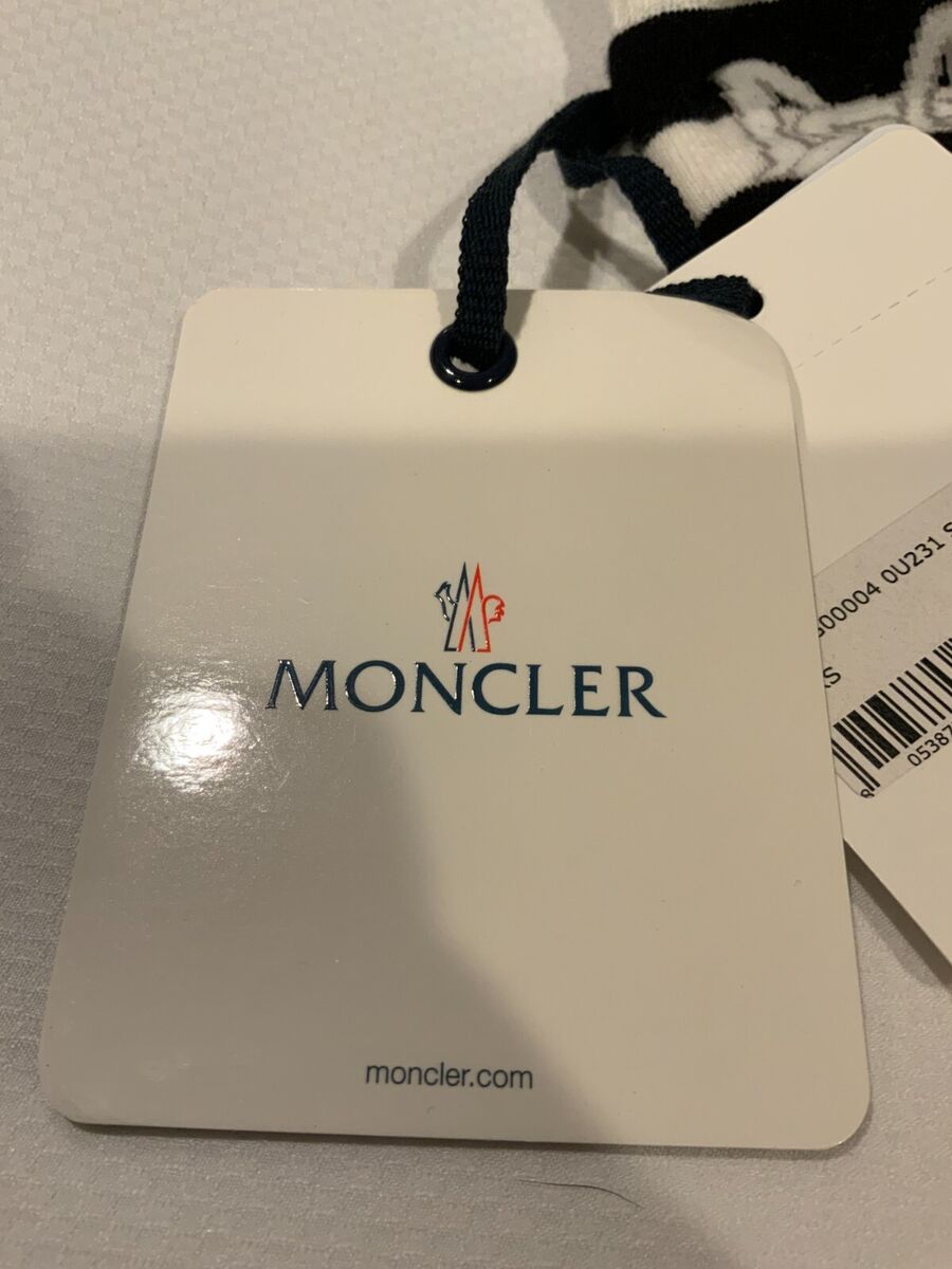 Moncler Collection Men's Monogram Socks, Style# 20913G00004 Moncler Collection Men's Monogram Socks, Style# 20913G00004