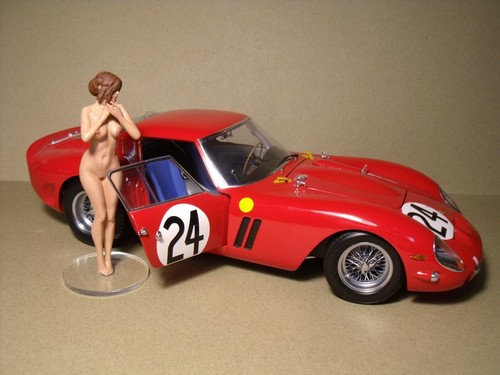 1/18 FIGURE GIRL VENUS VROOM PAINTED FOR KYOSHO MINICHAMPS CMC 1/18 - Picture 2 of 8