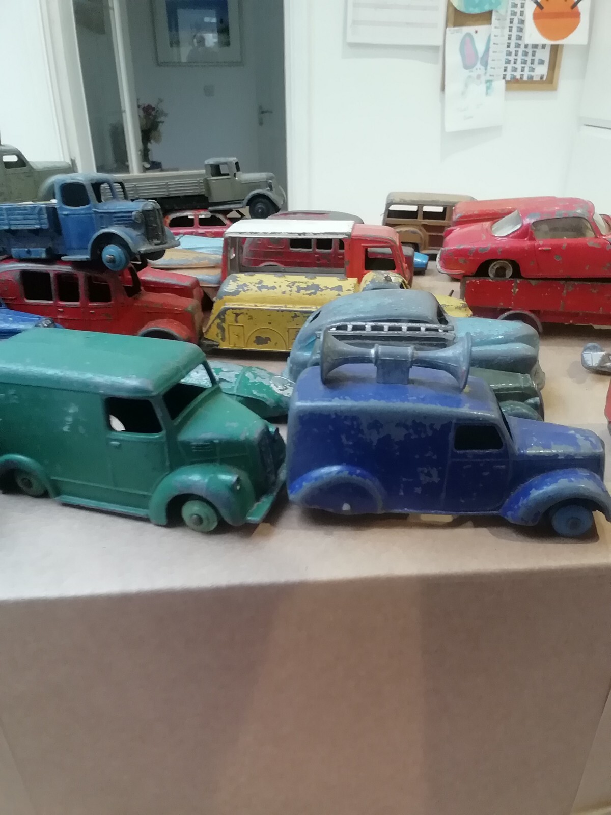 Dinky Toy Scrapyard 30 Models, most have some or all tyres missing eBay