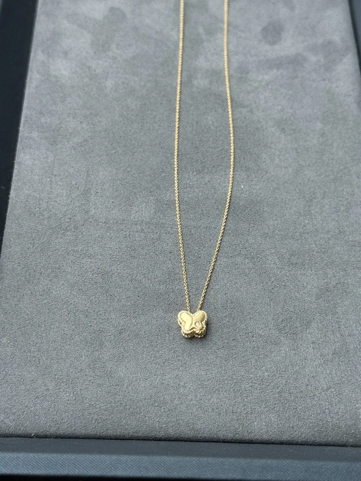 Delicado collar colgante mariposa diamante natural de oro amarillo macizo de 14K italiano Foto 2 de 4