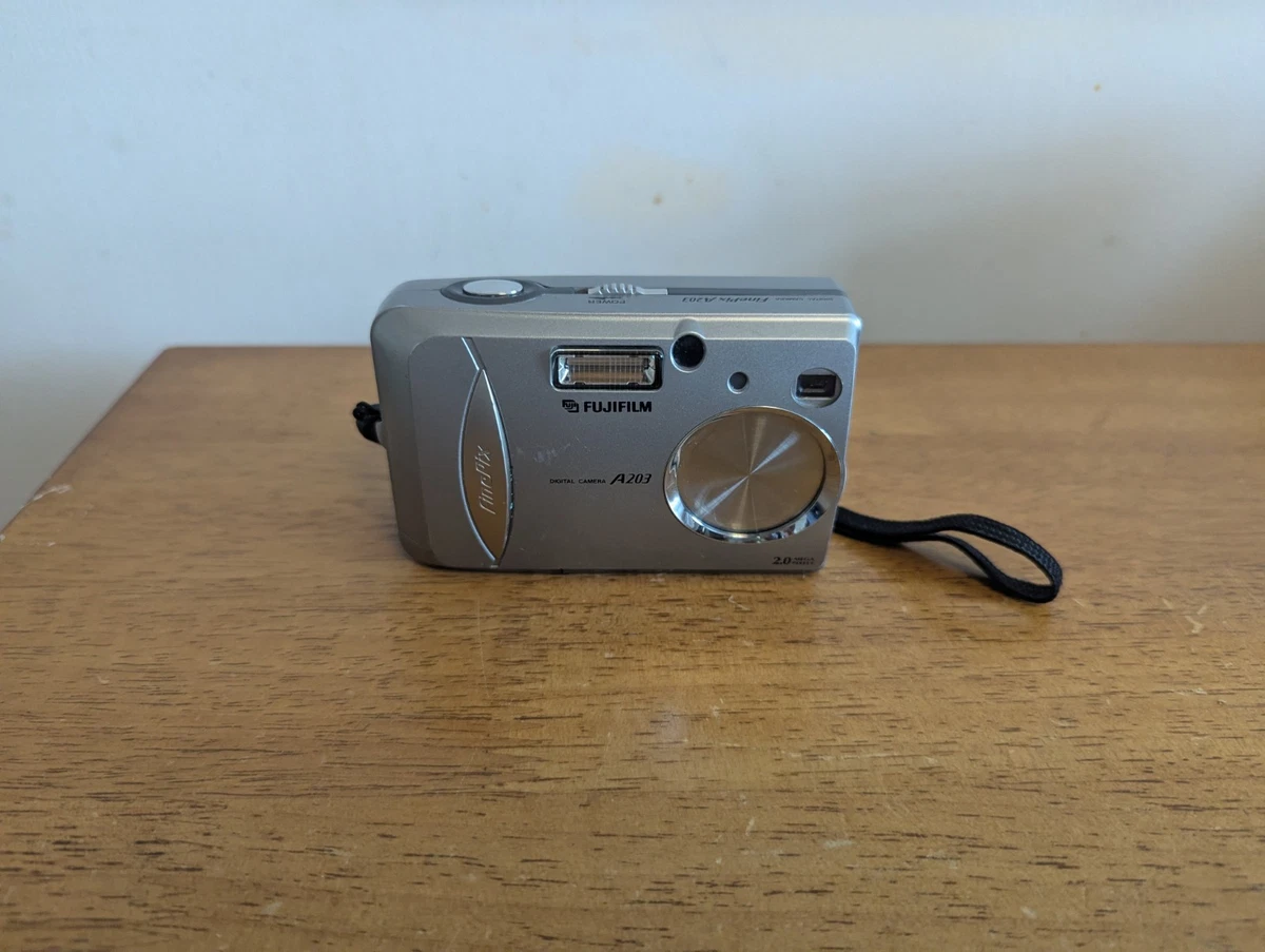 Fujifilm FinePix A303 Digital Cameras for Sale | Shop New & Used