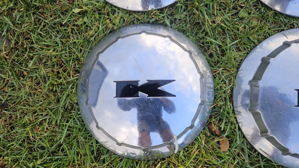 Conjunto de 4 calotas 1952 1953 1954 Kaiser Standard Mantattan Special Deluxe 52 54 - Imagem 4 de 4