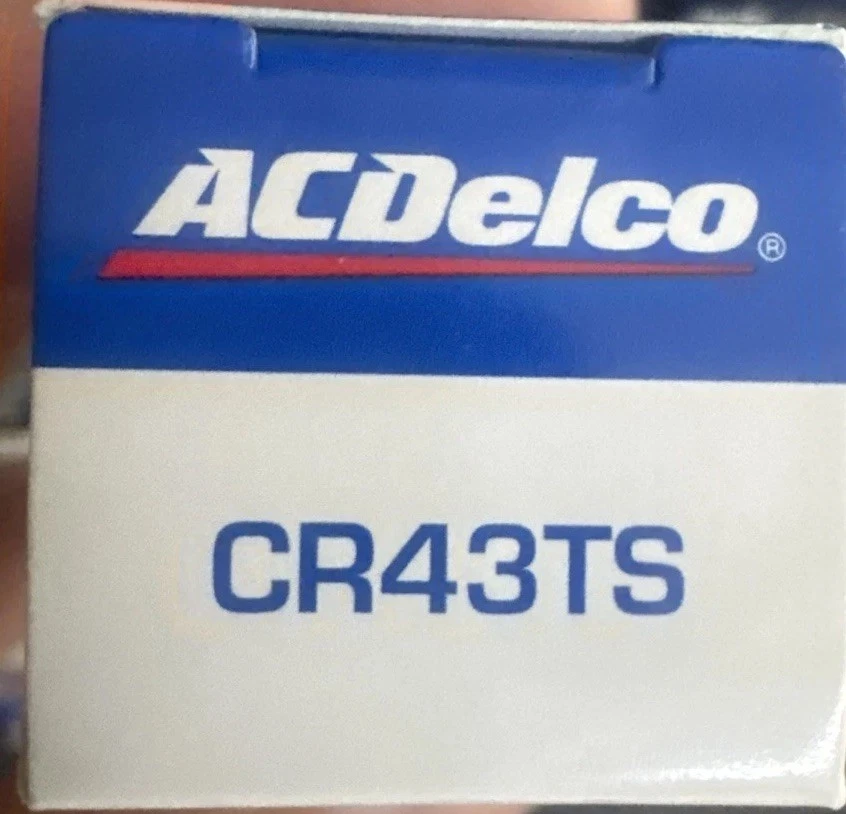 SET OF 8 ACDELCO CR43TS SPARK PLUGS 19157996 - Image 4 of 4