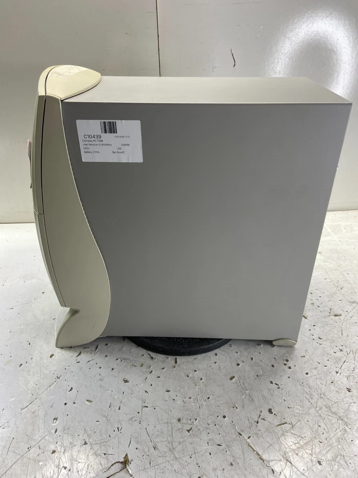 Compaq PC 7598 Intel Pentium III 600MHz 256MB NO HDD - Image 4 of 4
