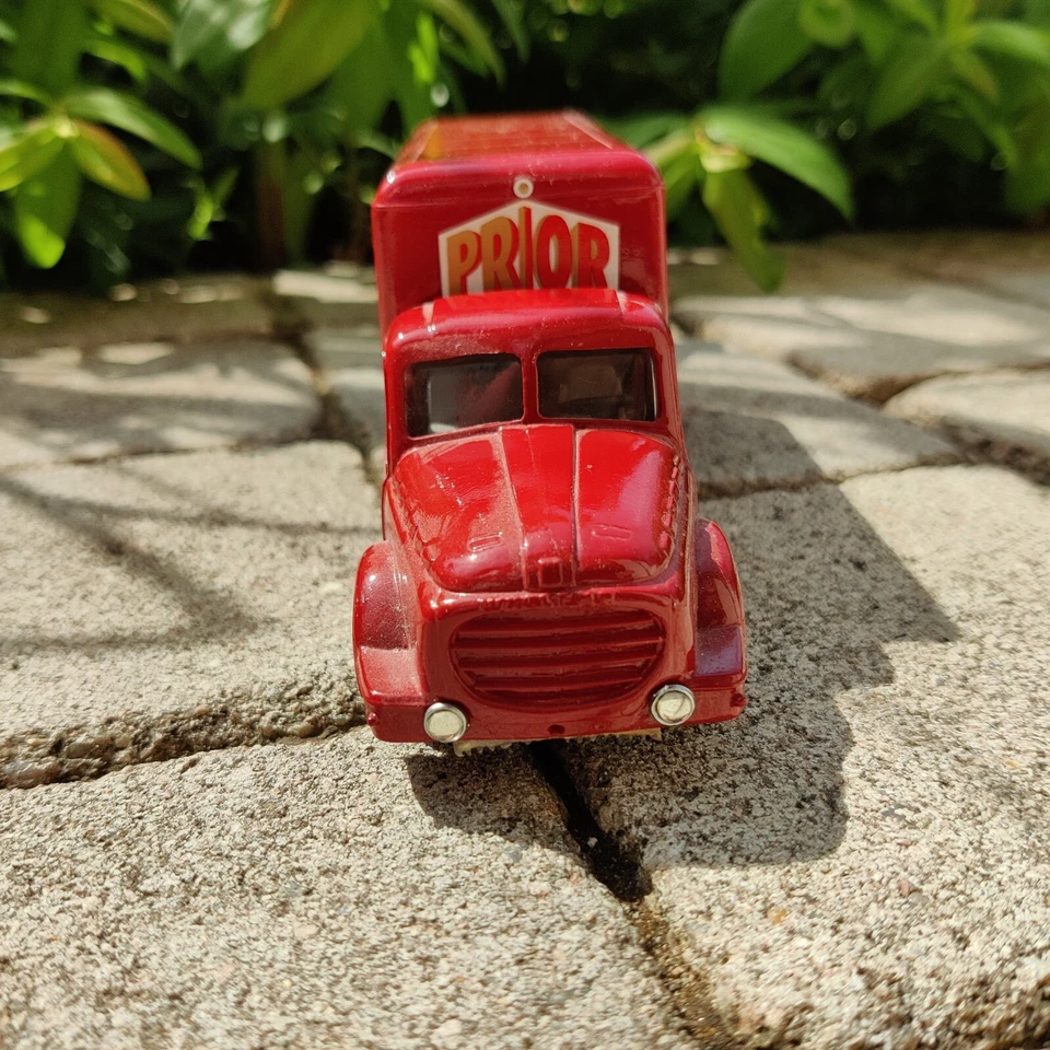 CAMION WILLEM LD 610 1954 BISCOTTI KIT PRECEDENTE RESINA GASOLIO FRANCIA N°8 - Immagine 2 di 4