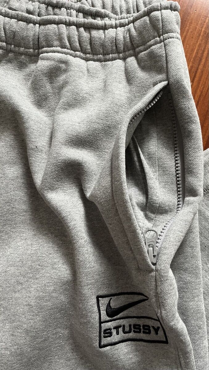 NIKE x STUSSY Sweatpants Gray Size Large with Tag DO9340-063 NIKE x STUSSY Sweatpants Gray Size Large with Tag DO9340-063