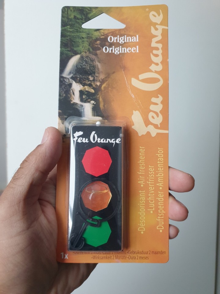 2x ORIGINAL FEU ORANGE TRAFFIC LIGHT AIR FRESHENERS CLASSIC CARS RARE