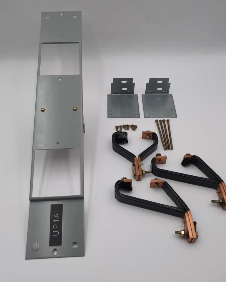 GE SFD1K Mounting Hardware Twin SFD1K SFHA SFLA SFDA 250A 600v Max Cover 23" - Image 2 of 4