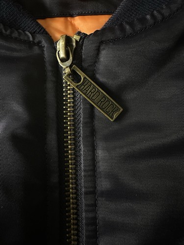 Hard Rock Guitar Company Bomberjacke Erwachsene Medium durchgehender Reißverschluss gesteppt Tulsa-Motiv - Bild 6 von 10