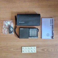 Roberts R101 Black FM/MW/SW 9-Band Radio Receiver with Accessories - Tested