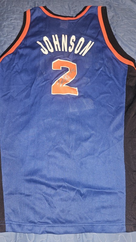 Larry Johnson Signed Autograph New York Knicks Jersey