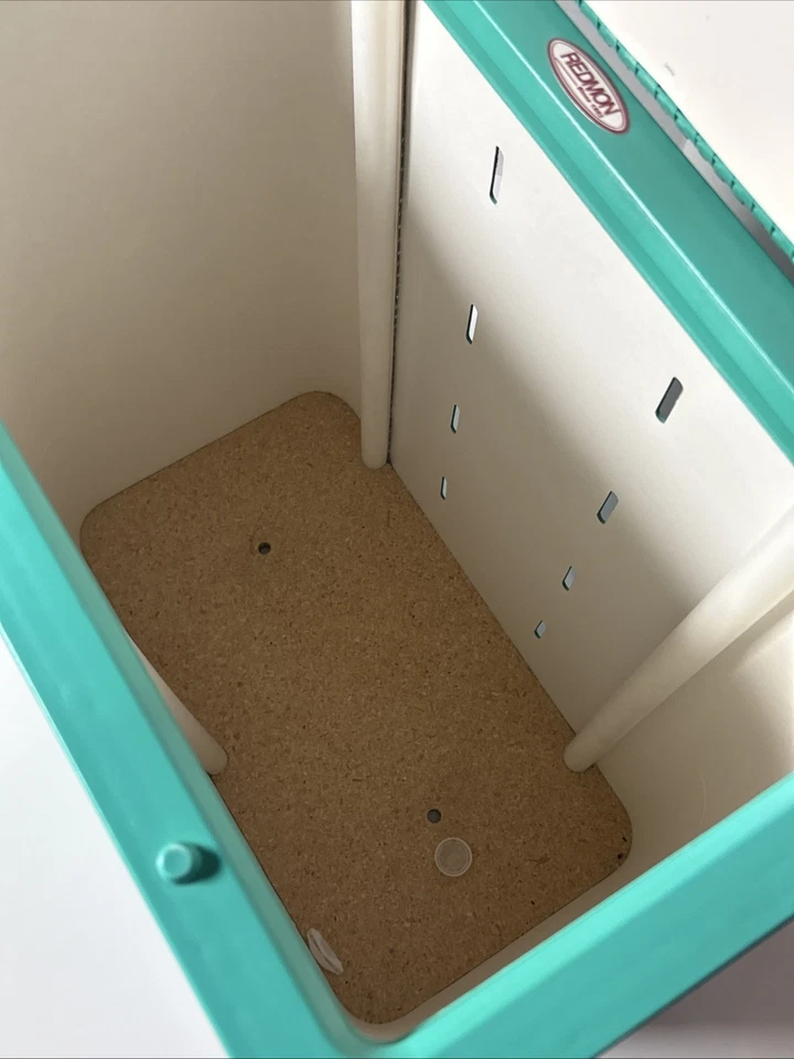 Vintage Redmon Aqua Sea Foam Green Woven Wicker Laundry Clothes Hamper Basket - Image 3 of 4