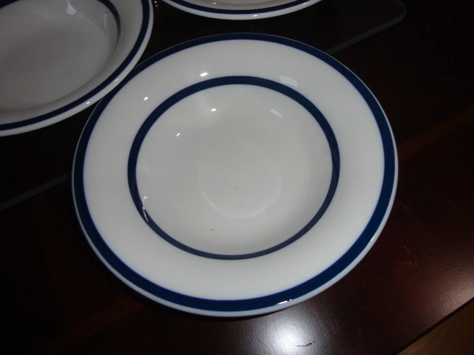 ВИНТАЖНЫЙ ПОЛНОСТЬЮ СЕГОДНЯ БЕЛЫЙ ФАРФОР С КОБАЛЬТОВЫМИ СИНИМИ ПОЛОСАМИ 7 СУП ЧАША 7 1/4» - Изображение 3 из 4