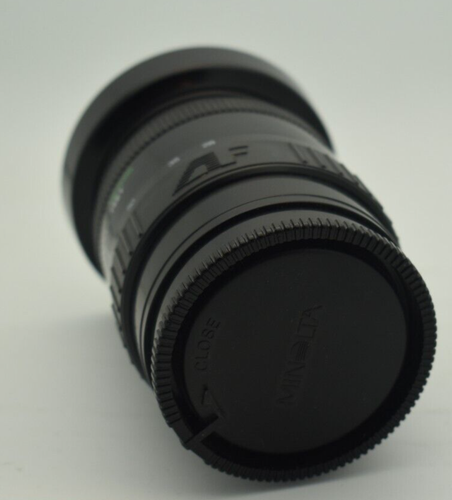Vivitar 28-80mm Macro Focusing Zoom Lens - Picture 2 of 3