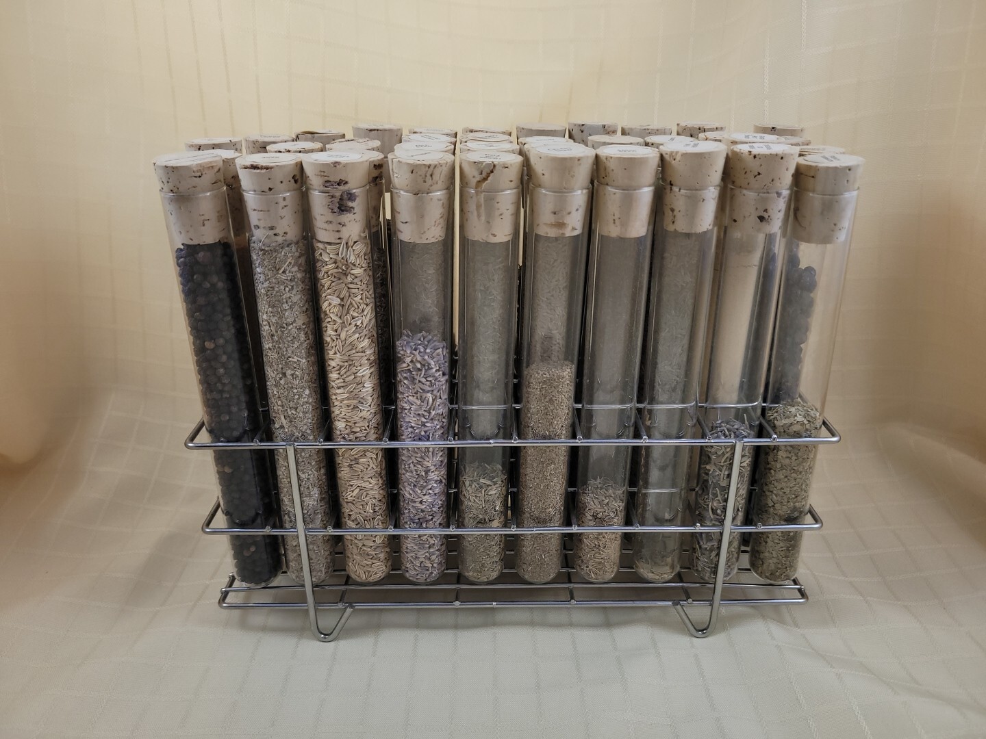 Vintage Dean & DeLuca Metal Wire Counter Top Spice Rack 40 Glass Test