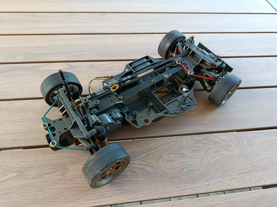 Vintage RC 1/10 Tamiya TA03 R (ta02 ta01 ff01) - Photo 3/4