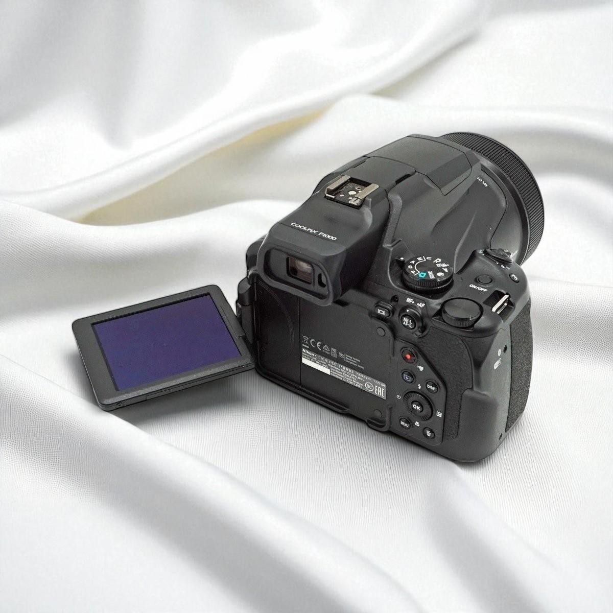 Mint] Nikon COOLPIX P1000 Black X125 16.7 MP Digital Cama Zoom 4K