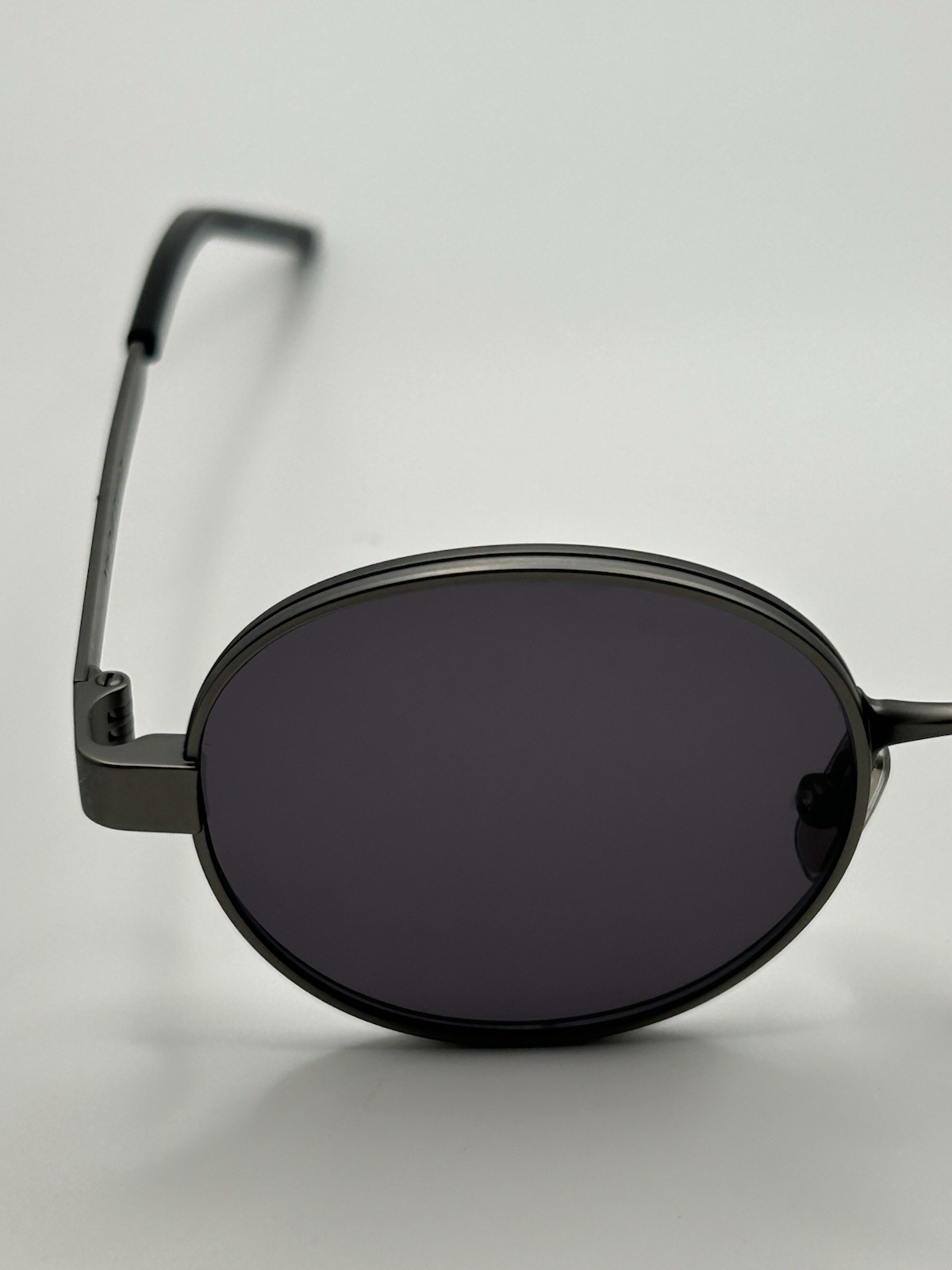 Givenchy Designer Sunglasses – Authentic, Round F… - image 2