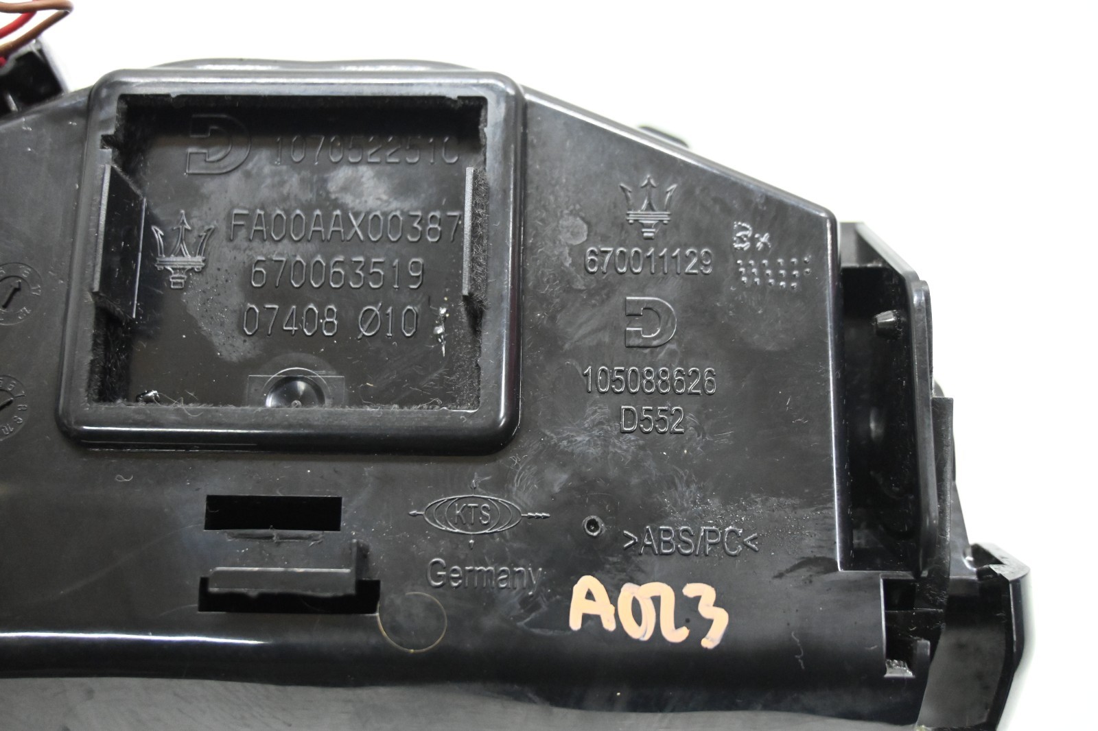 ⭐ 14-20 Maserati Ghibli Front Center Console Storage Compartment Tray Trim Oem