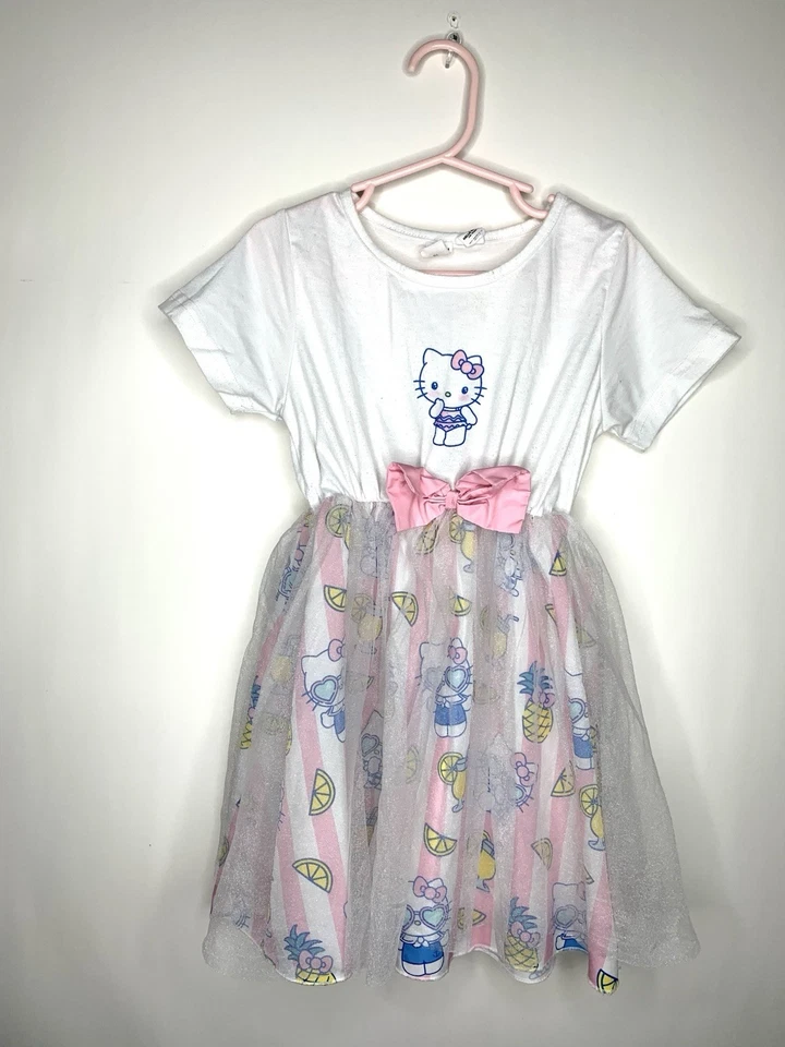 Lote (2) Camiseta Pantalones Cortos Niñas Hello Kitty Cat & Jack | Niña 5/6 5T Foto 2 de 4