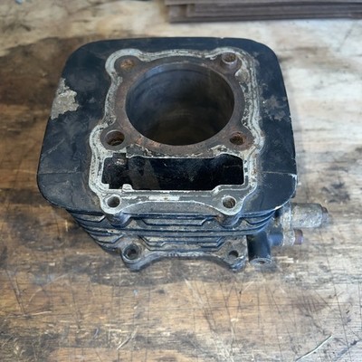 91-02 SUZUKI KING QUAD 300 OEM ENGINE TOP END CYLINDER #1213