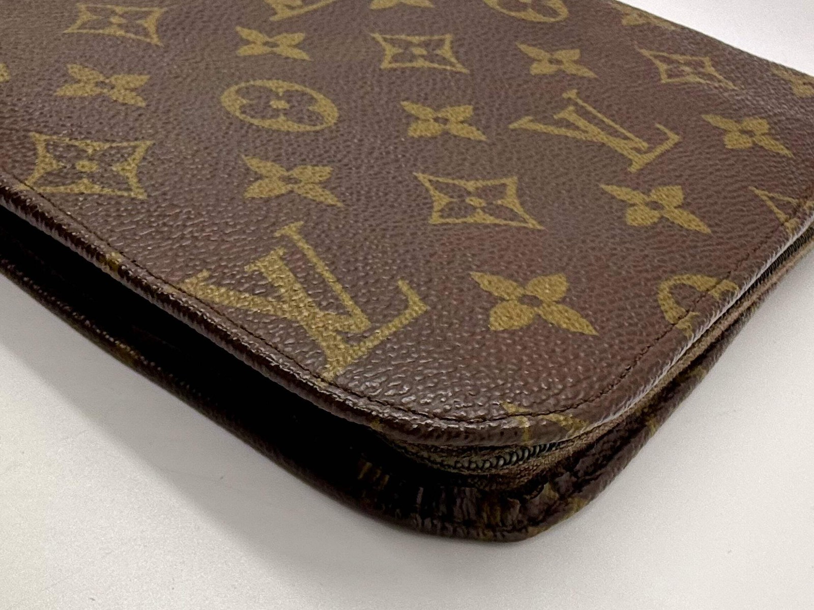 LOUIS VUITTON MONOGRAM ZIP FOLIO DOCUMENT CASE – … - image 11